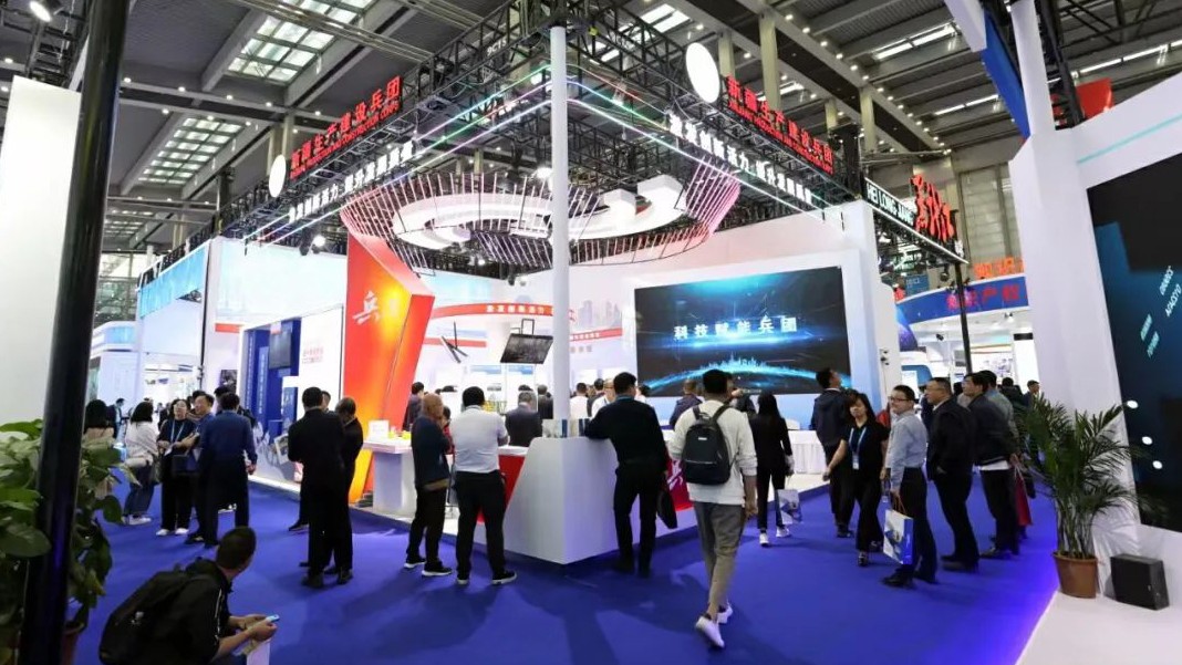 逾70亿元！12个项目现场签约
